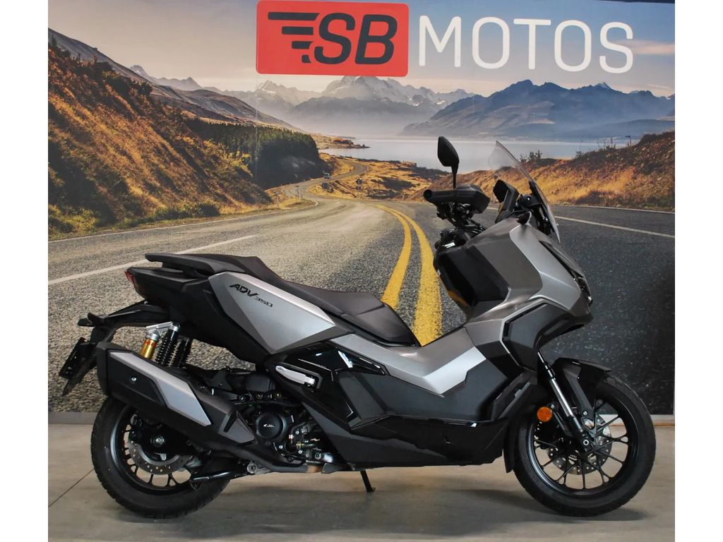  NX500 leuke alleskunner (BTW moto)