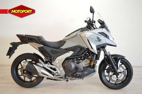  NC 750 X DCT