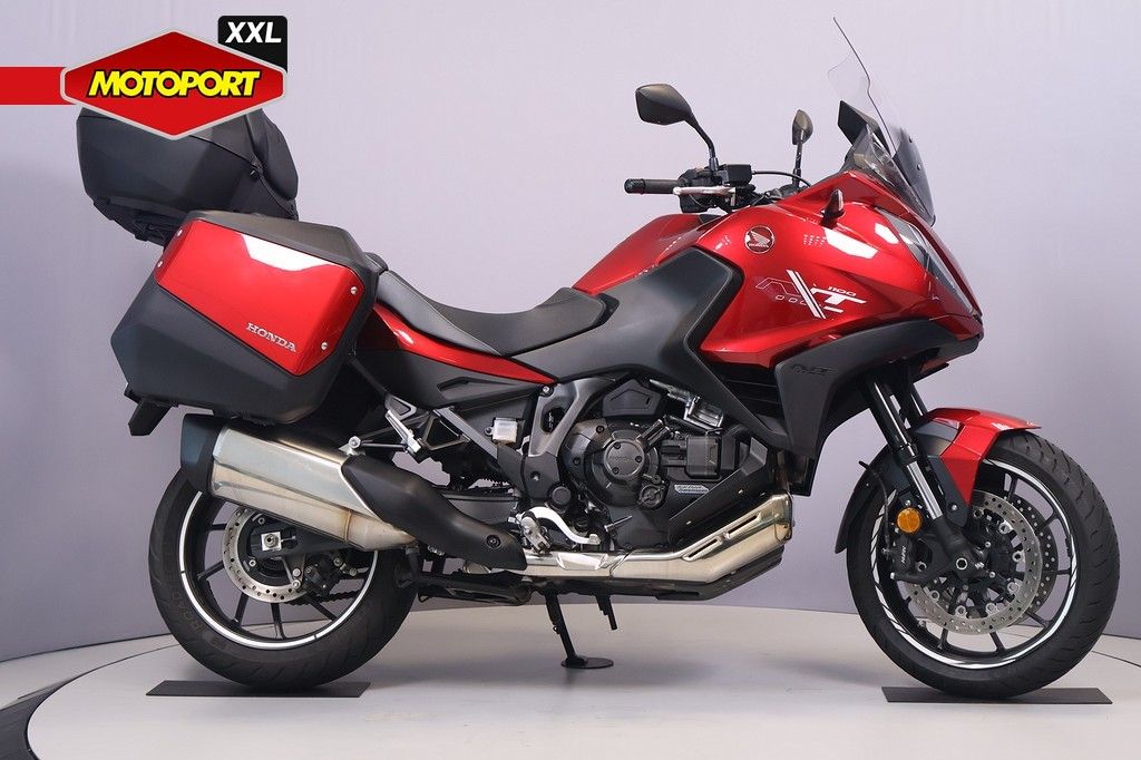 NT 1100 DCT