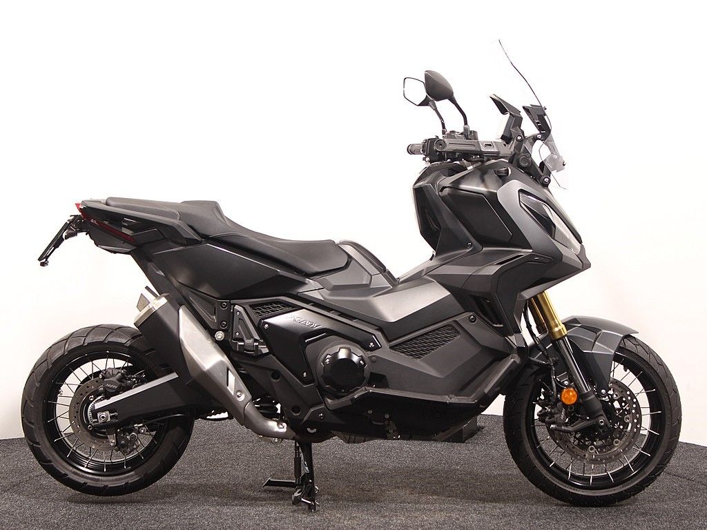  X-ADV 750