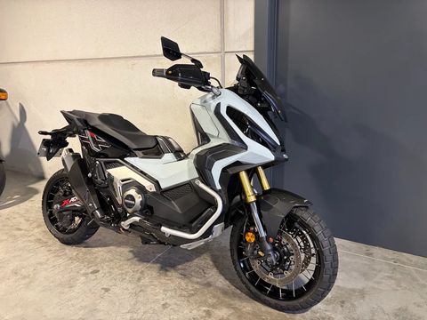  Xadv 750 SUV scooter vol extra's