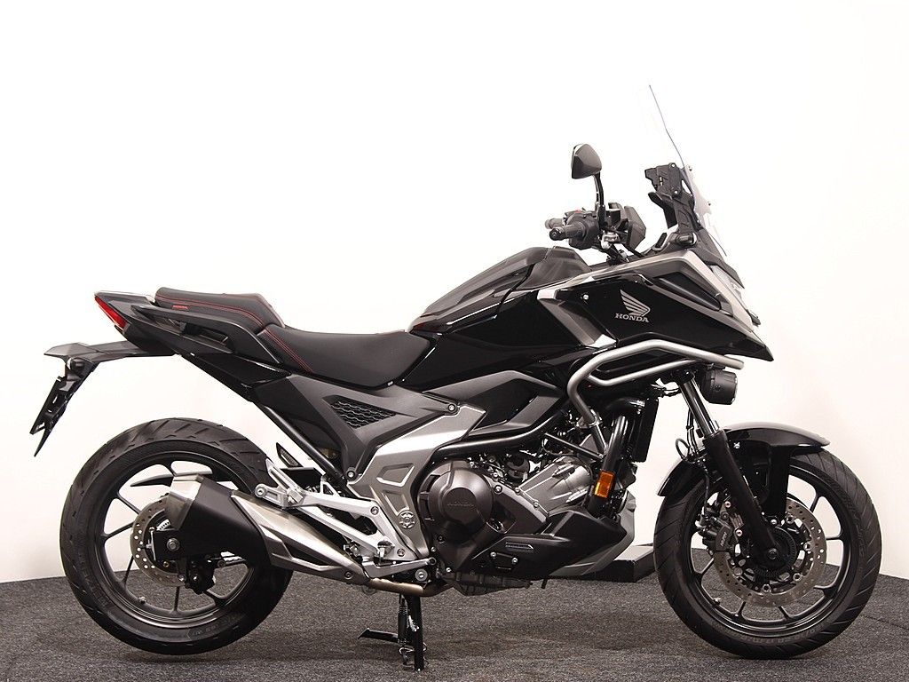  NC 750 X DCT